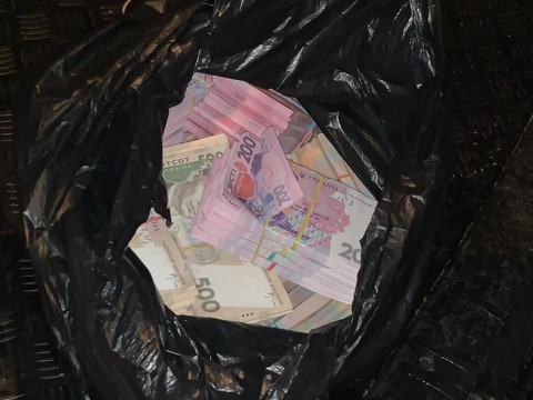 На Київщині судитимуть чиновника Секретаріату Кабміну за хабар у 2,5 млн гривень