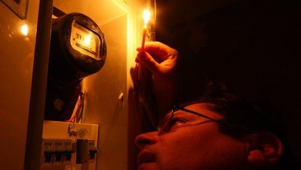 У Вишневому через бездіяльність Київобленерго мешканці гуртожитку вже два тижні живуть без електроенергії